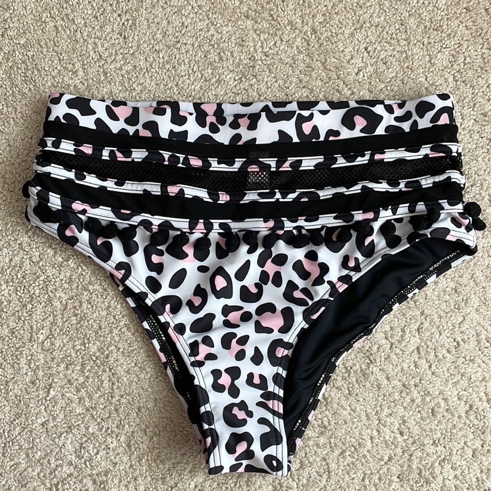 PINK LILY bikini bottoms